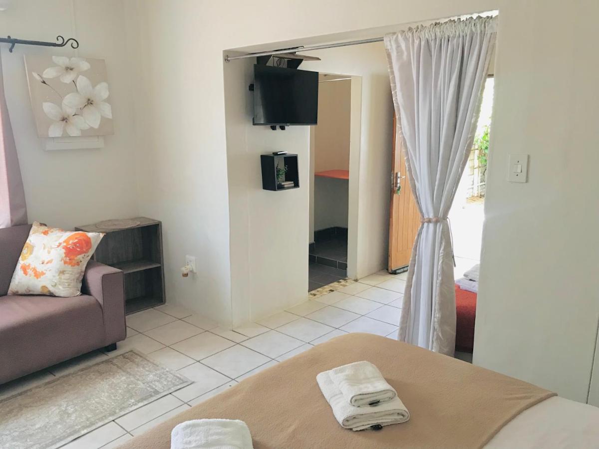 Travel North Guesthouse Tsumeb Bagian luar foto