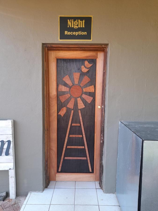 Travel North Guesthouse Tsumeb Bagian luar foto