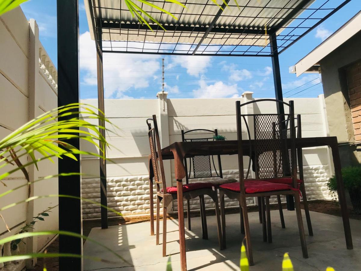 Travel North Guesthouse Tsumeb Bagian luar foto
