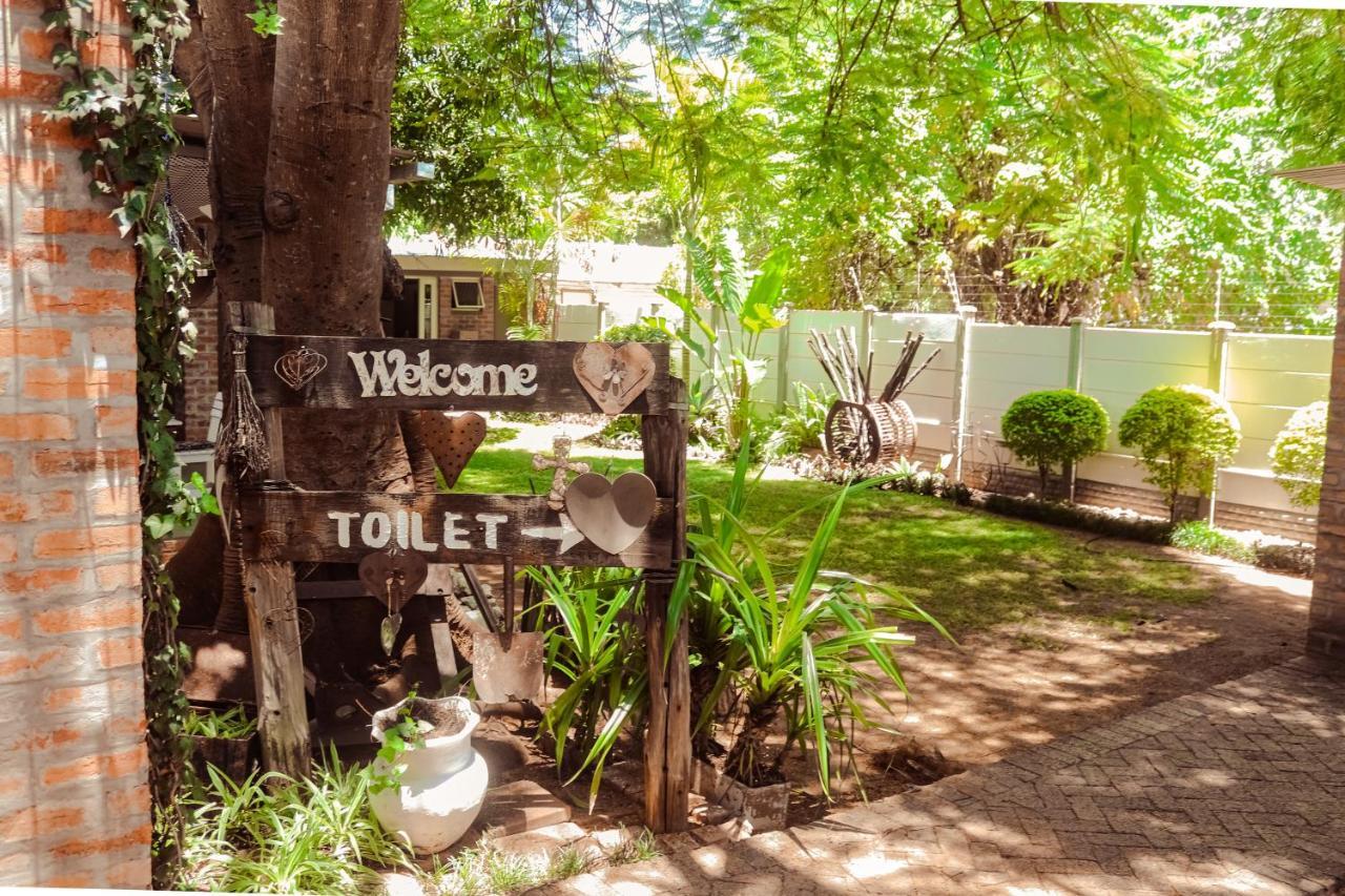 Travel North Guesthouse Tsumeb Bagian luar foto