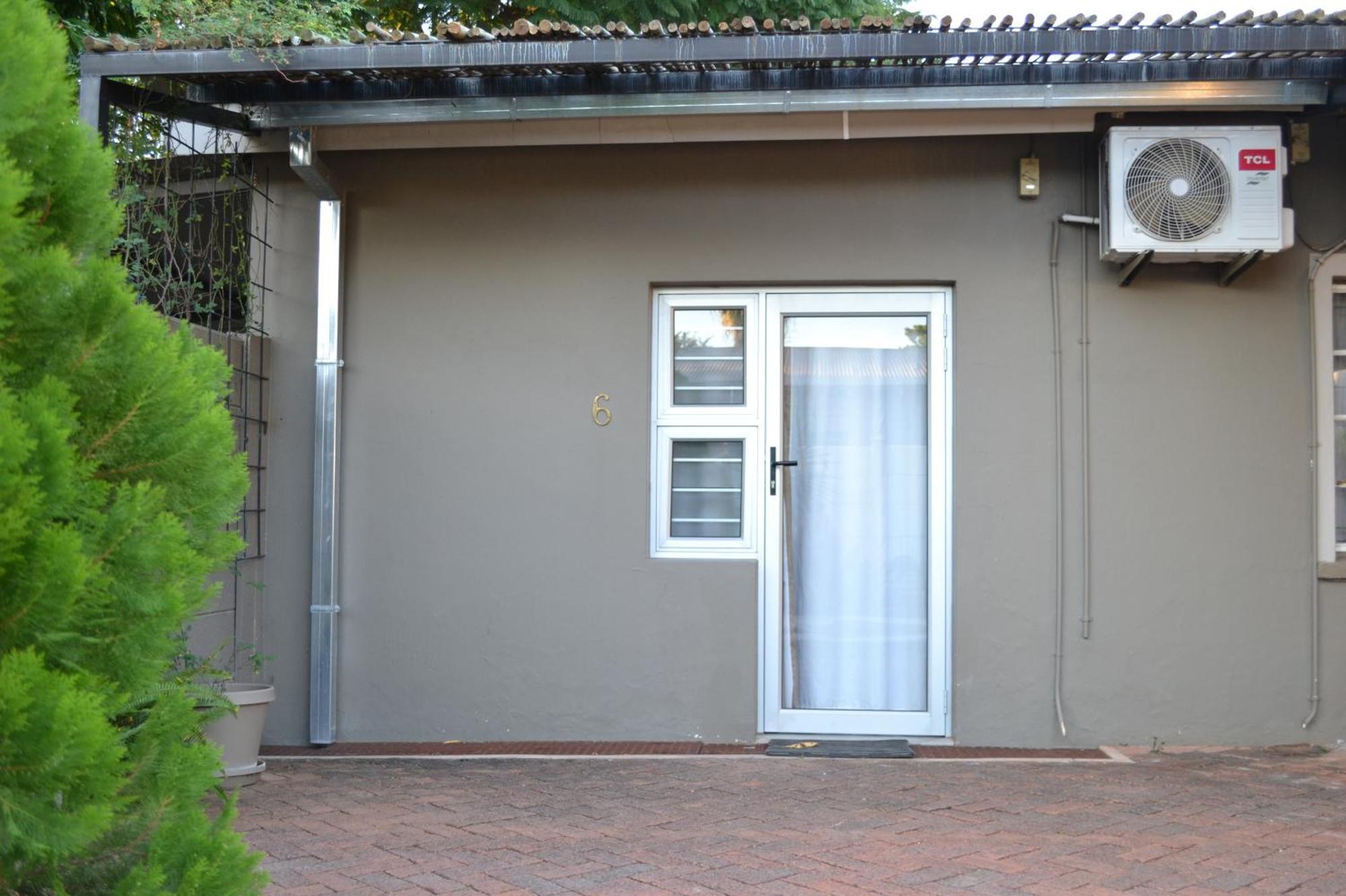 Travel North Guesthouse Tsumeb Bagian luar foto