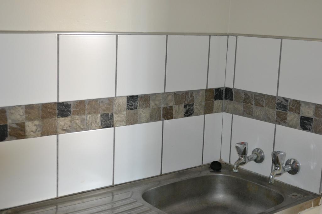 Travel North Guesthouse Tsumeb Bagian luar foto