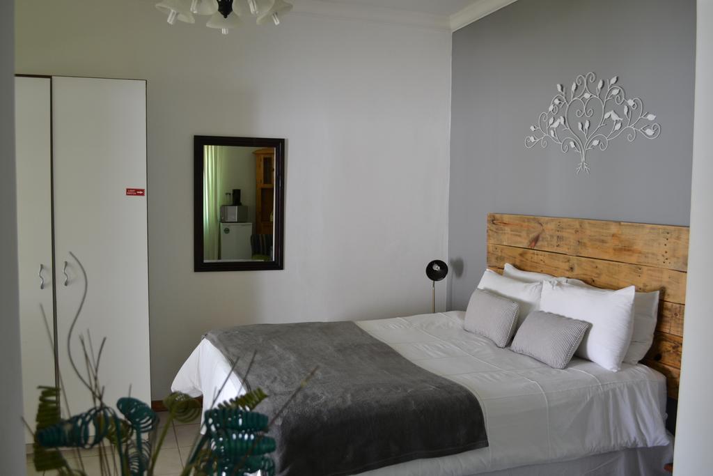 Travel North Guesthouse Tsumeb Bagian luar foto